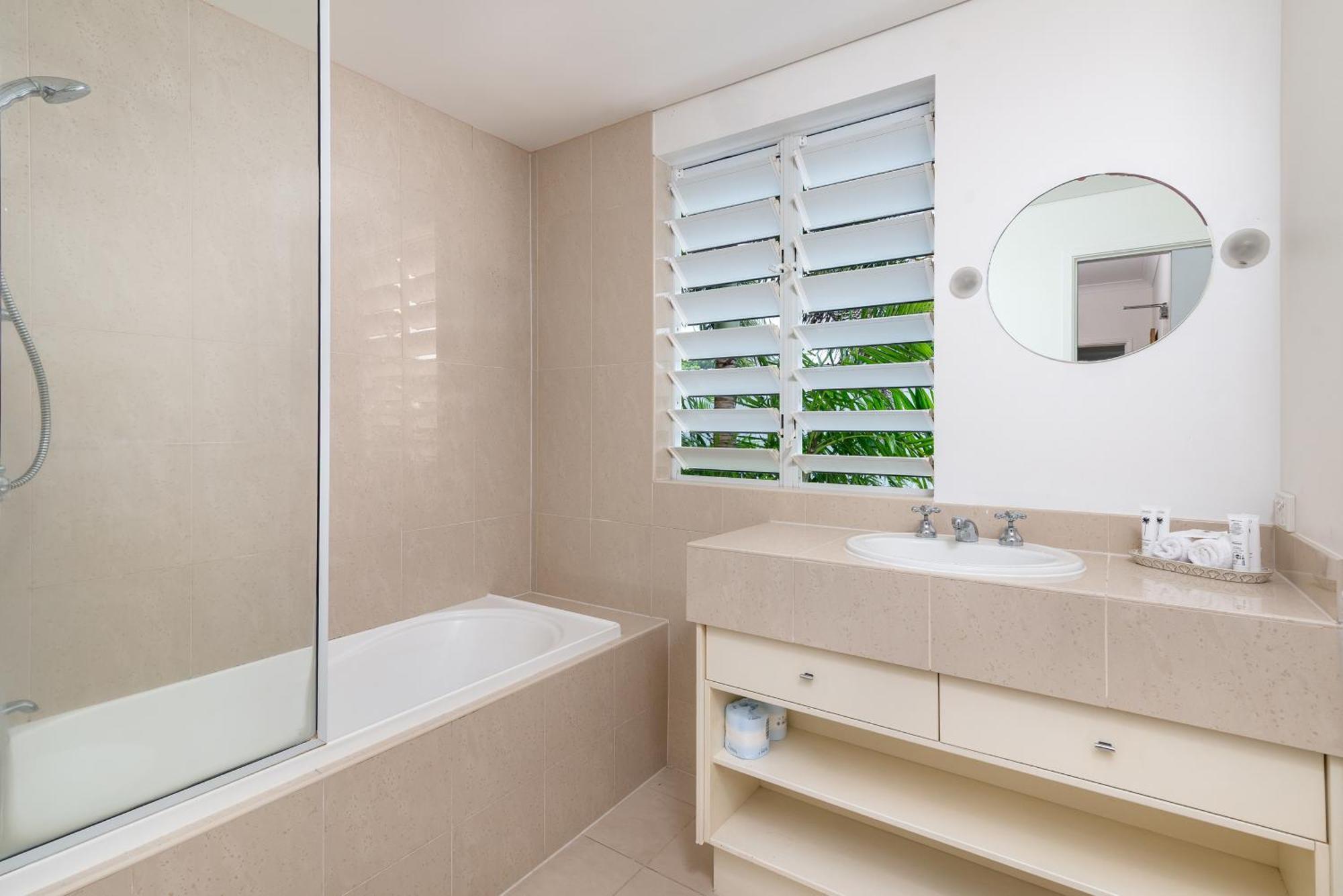 Verandahs Boutique Apartments Порт Дъглас Екстериор снимка